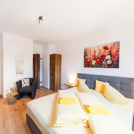 Πανσιόν Zum Schotten 3*