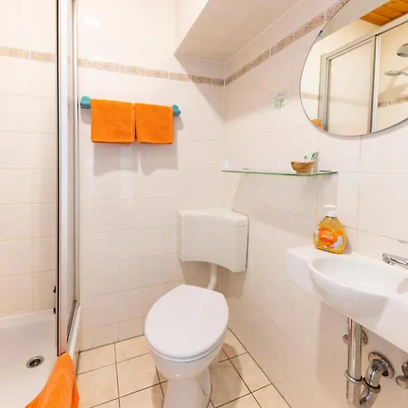 Πανσιόν Zum Schotten