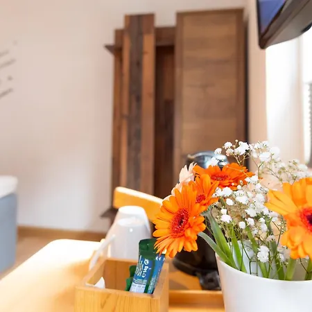 Πανσιόν Zum Schotten 3*